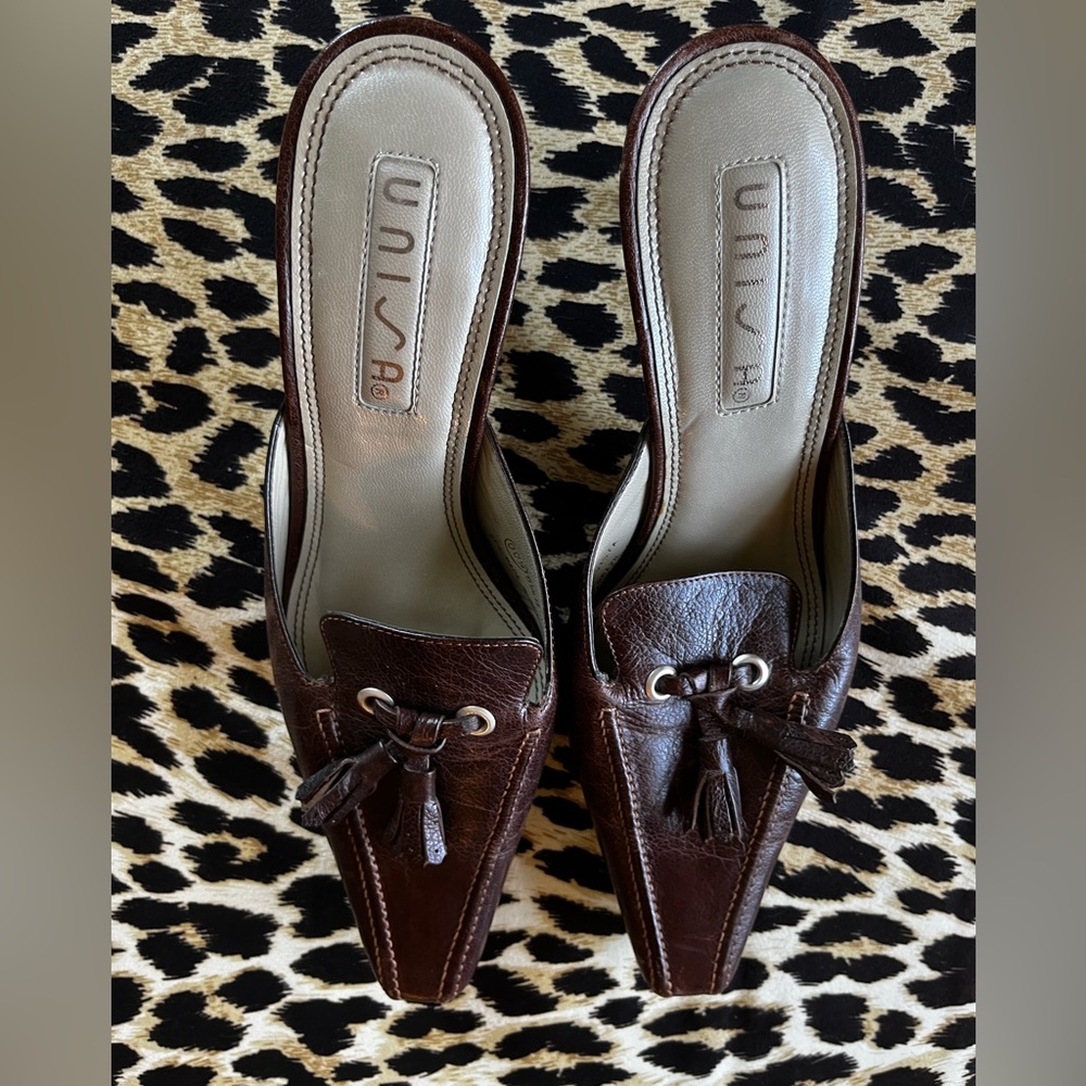 Kitty mules